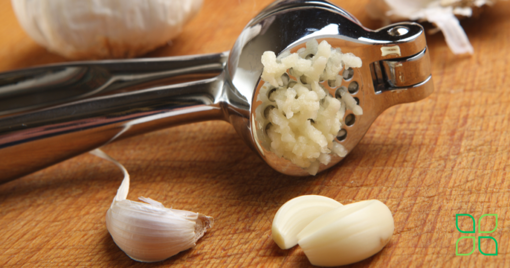 garlic for child's tooth pain